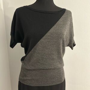 Short sleeve sweater